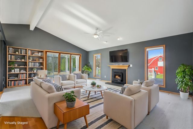 5141 25th Ave, Brandon, IA 52210