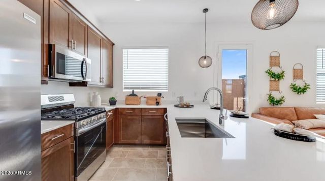 14923 W GRAY FOX Trail, Surprise, AZ 85387
