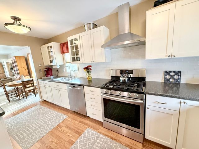 30 Cooper Drive, Plattsburgh, NY 12901