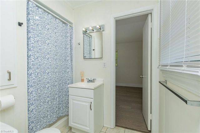 1719 E Center Street Extension, Lexington, NC 27292