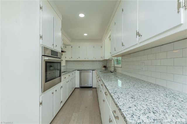 1719 E Center Street Extension, Lexington, NC 27292