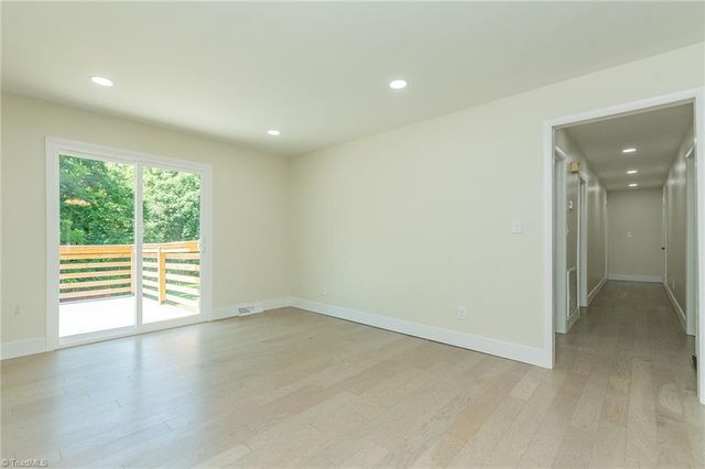 1719 E Center Street Extension, Lexington, NC 27292