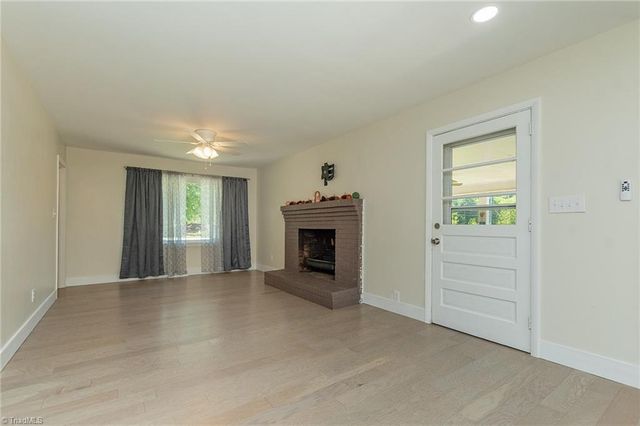 1719 E Center Street Extension, Lexington, NC 27292
