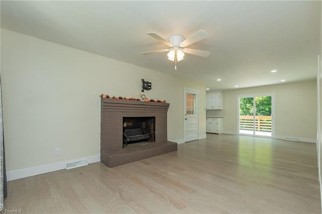 1719 E Center Street Extension, Lexington, NC 27292