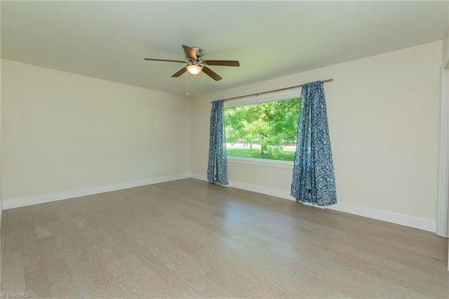 1719 E Center Street Extension, Lexington, NC 27292