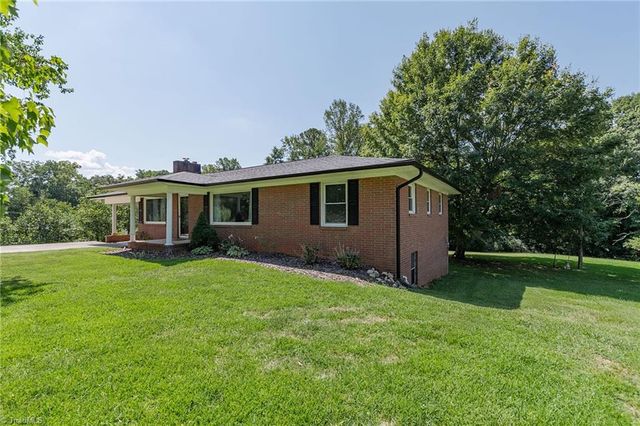 1719 E Center Street Extension, Lexington, NC 27292