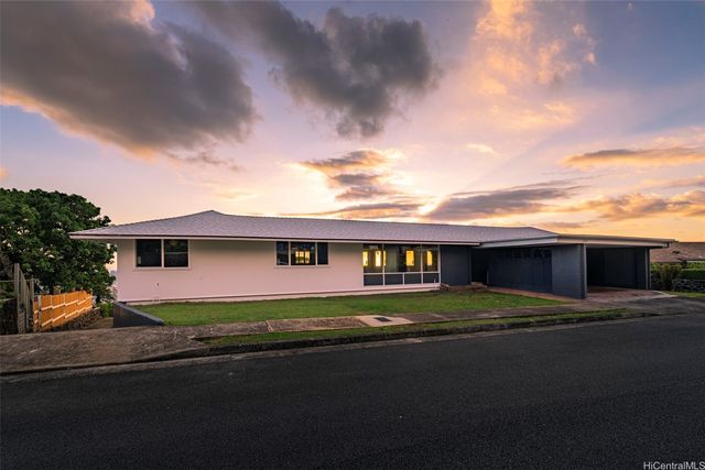 2641 Aaliamanu Place, Honolulu, HI 96813