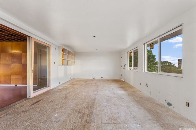 2641 Aaliamanu Place, Honolulu, HI 96813