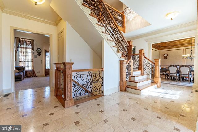49 CREST BLVD, Easton, PA 18045