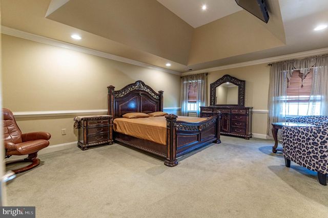 49 CREST BLVD, Easton, PA 18045