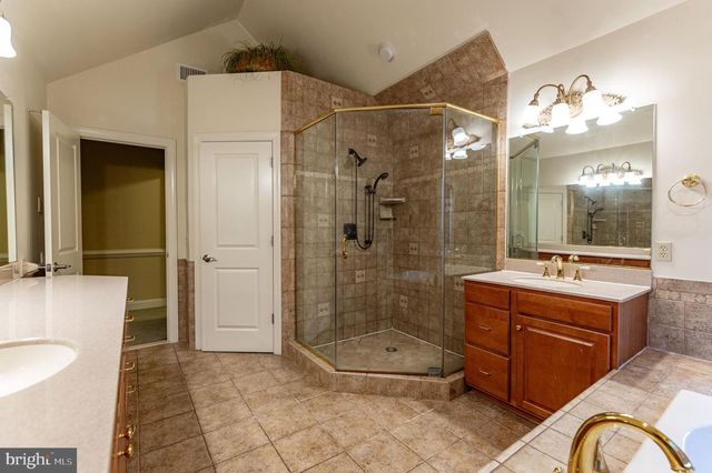 49 CREST BLVD, Easton, PA 18045