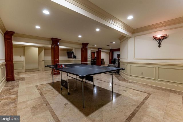 49 CREST BLVD, Easton, PA 18045