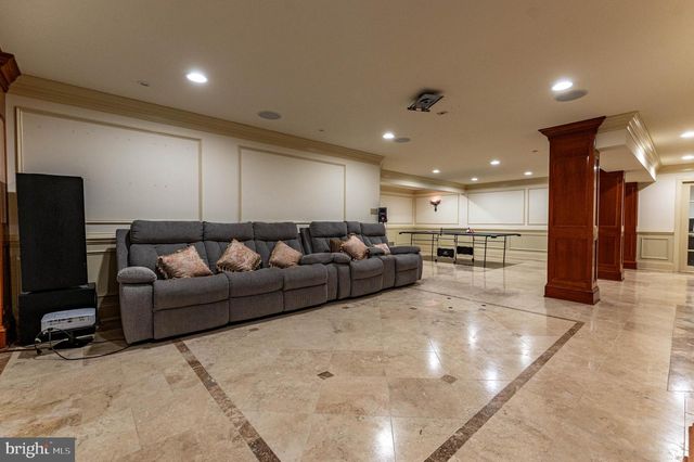 49 CREST BLVD, Easton, PA 18045
