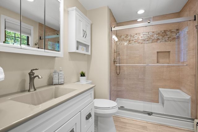 13 Mills Point 13, Middleton, MA 01949