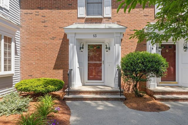 13 Mills Point 13, Middleton, MA 01949