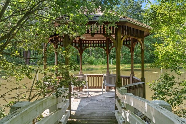 13 Mills Point 13, Middleton, MA 01949