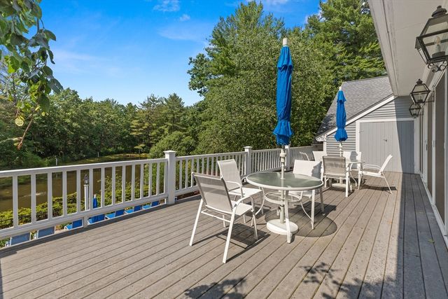 13 Mills Point 13, Middleton, MA 01949