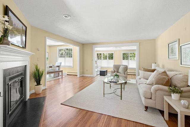 13 Mills Point 13, Middleton, MA 01949