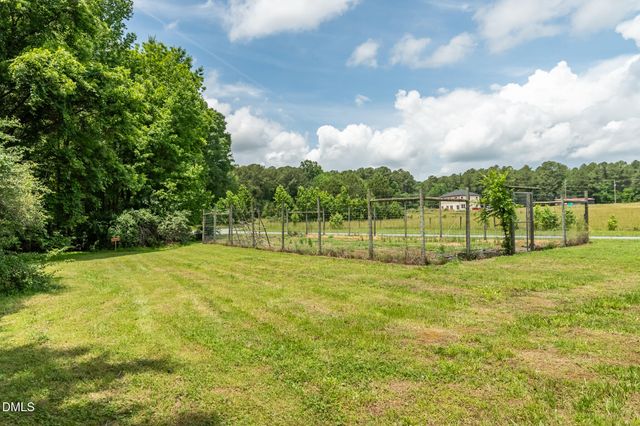 195 Shady Grove Road, Pittsboro, NC 27312