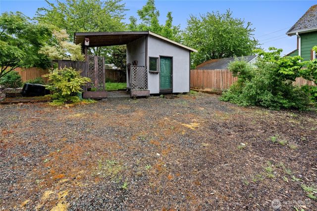 401 7th Street NW, Puyallup, WA 98371