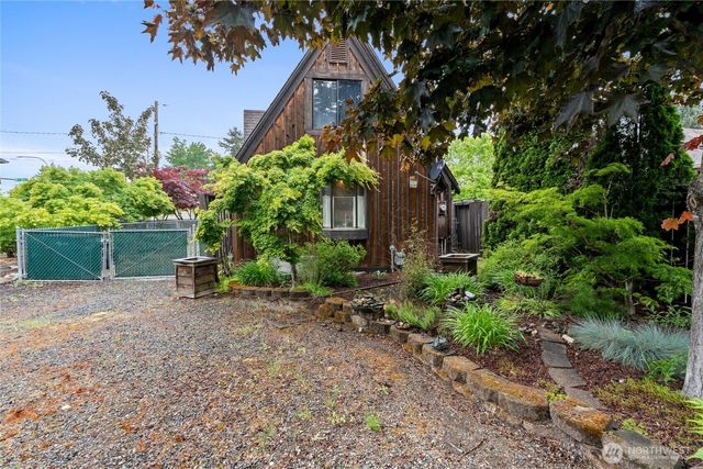 401 7th Street NW, Puyallup, WA 98371