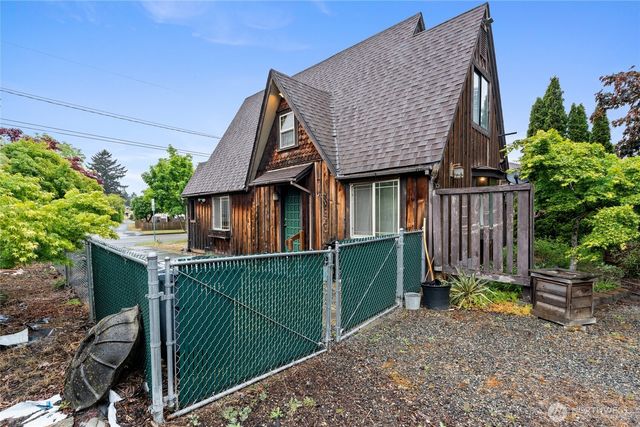 401 7th Street NW, Puyallup, WA 98371