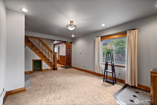 401 7th Street NW, Puyallup, WA 98371