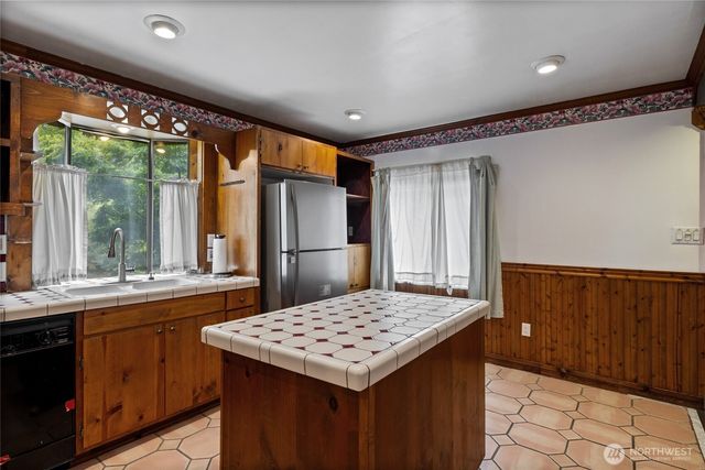 401 7th Street NW, Puyallup, WA 98371