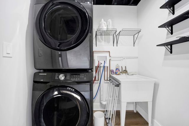 5731 Doe Circle, Westmont, IL 60559