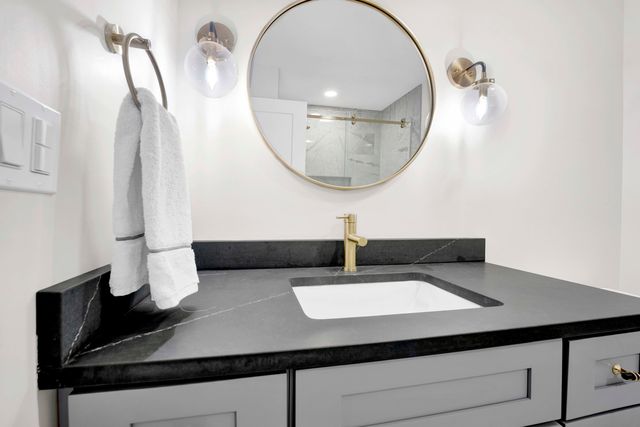 5731 Doe Circle, Westmont, IL 60559