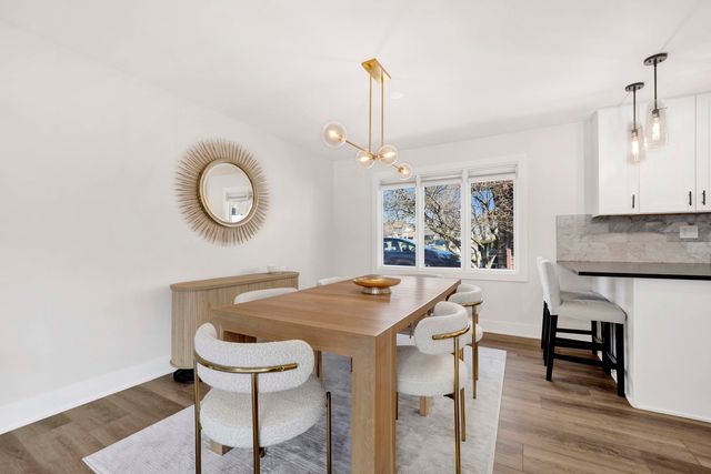 5731 Doe Circle, Westmont, IL 60559