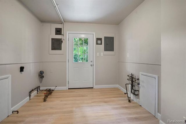 8820 Russell Street, Shelby Twp, MI 48317