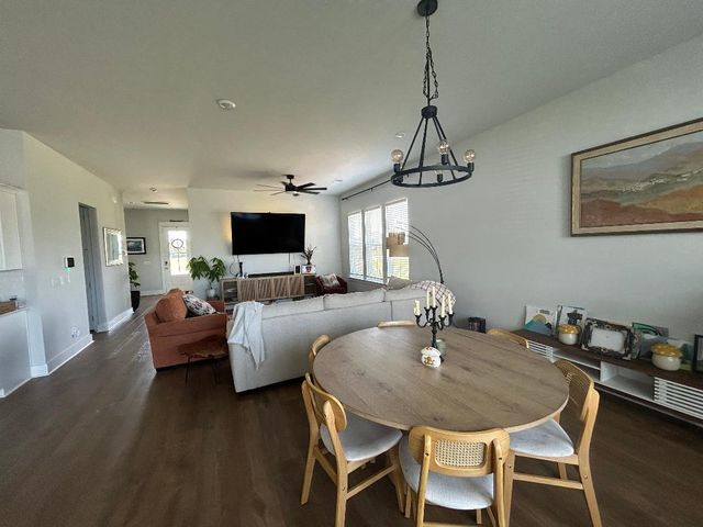 972 Carnes Crossing Boulevard, Summerville, SC 29483