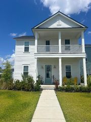 972 Carnes Crossing Boulevard, Summerville, SC 29483