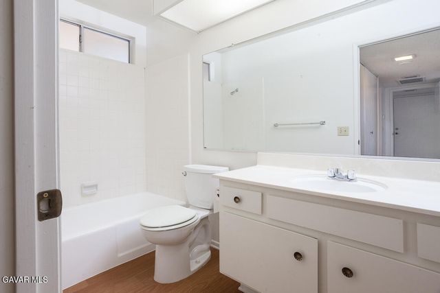 42849 W 15th Street 4, Lancaster, CA 93534