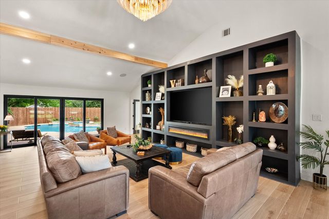1584 Randol Mill Avenue, Southlake, TX 76092