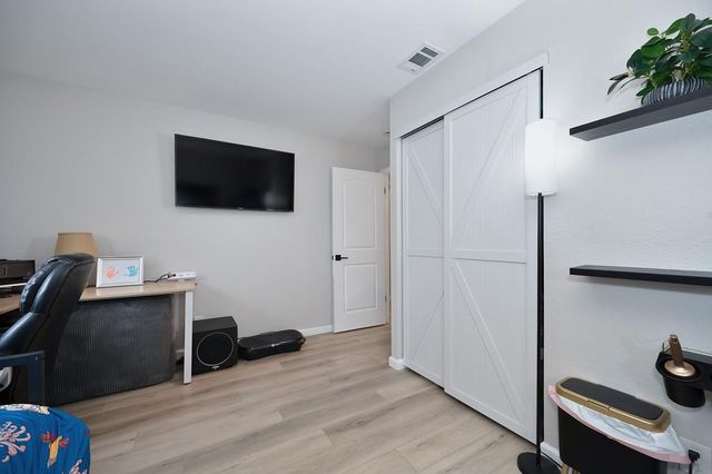 6443 Villa Dr, Sacramento, CA 95842