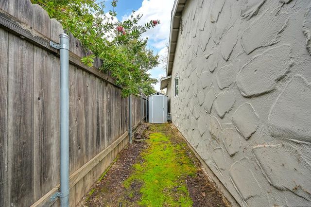 6443 Villa Dr, Sacramento, CA 95842