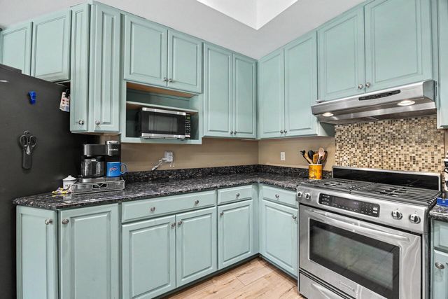4412 Windrush Drive, Niceville, FL 32578