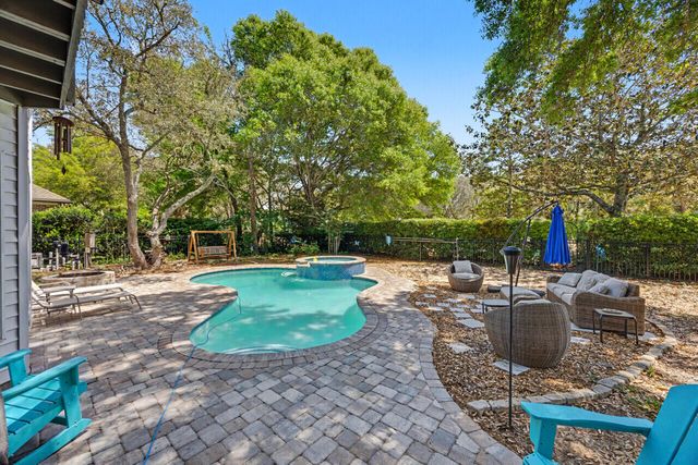 4412 Windrush Drive, Niceville, FL 32578