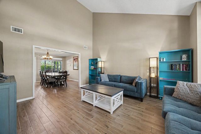 4412 Windrush Drive, Niceville, FL 32578