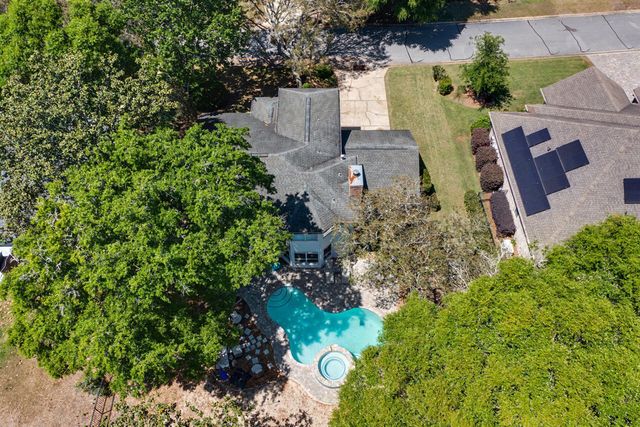 4412 Windrush Drive, Niceville, FL 32578