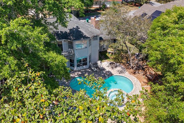 4412 Windrush Drive, Niceville, FL 32578