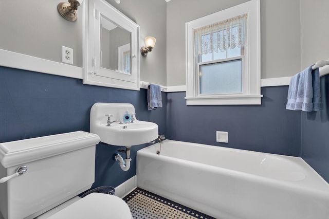 324 Henry STREET, Burlington, WI 53105