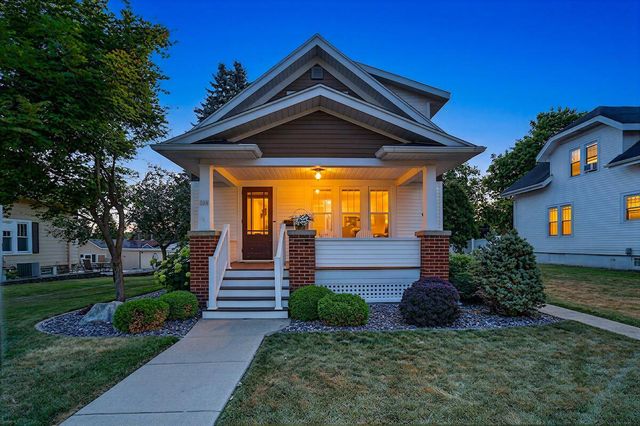 324 Henry STREET, Burlington, WI 53105