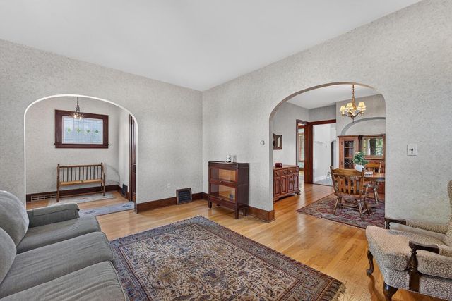 324 Henry STREET, Burlington, WI 53105