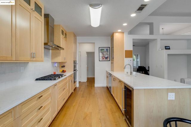 1185 Brooktrail Dr, Pittsburg, CA 94565