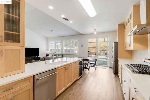 1185 Brooktrail Dr, Pittsburg, CA 94565