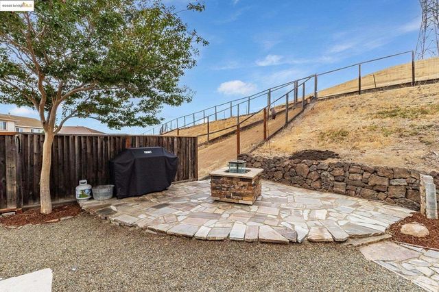 1185 Brooktrail Dr, Pittsburg, CA 94565