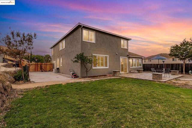 1185 Brooktrail Dr, Pittsburg, CA 94565